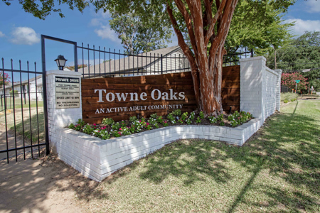 Towne-Oaks 02